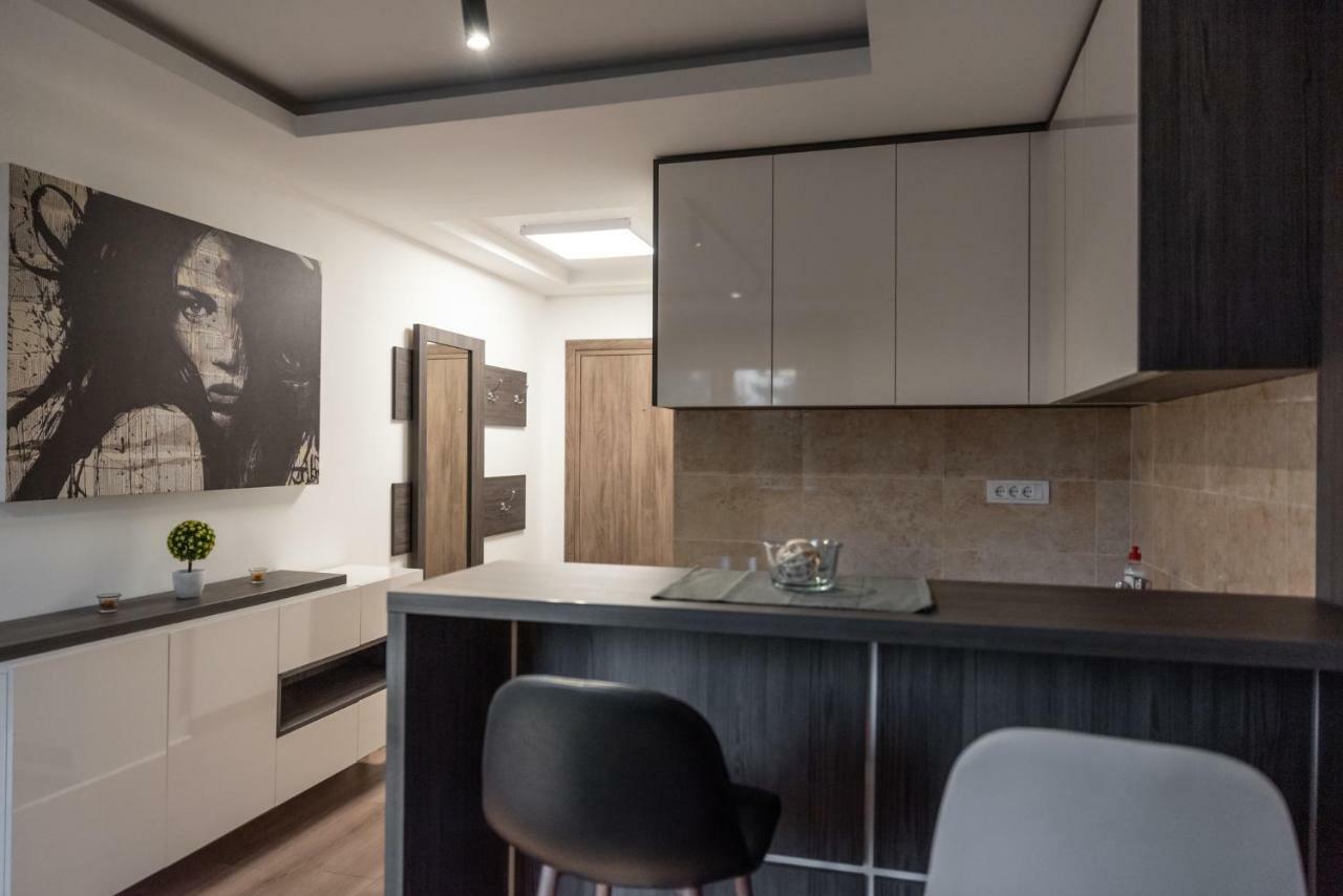 Empire Queen Apartments Belgrade Extérieur photo